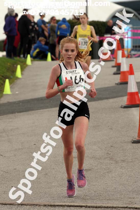 Womens under-17s 3 stage relay, Northern Senior 6 and 4 and Junior Stage Road Relays, SportsCity, Manchester. Photo:  David T. Hewitson/Sports for All Pics